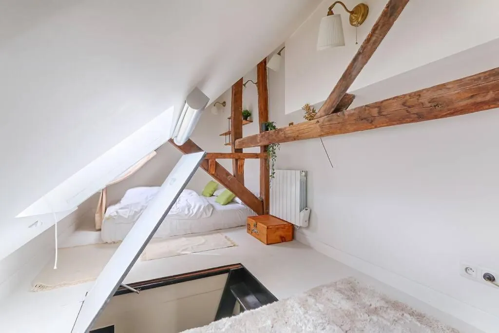 Mykeypers - Fantastic Designed Parisan Loft 2Br/6P- Le Marais Apartment